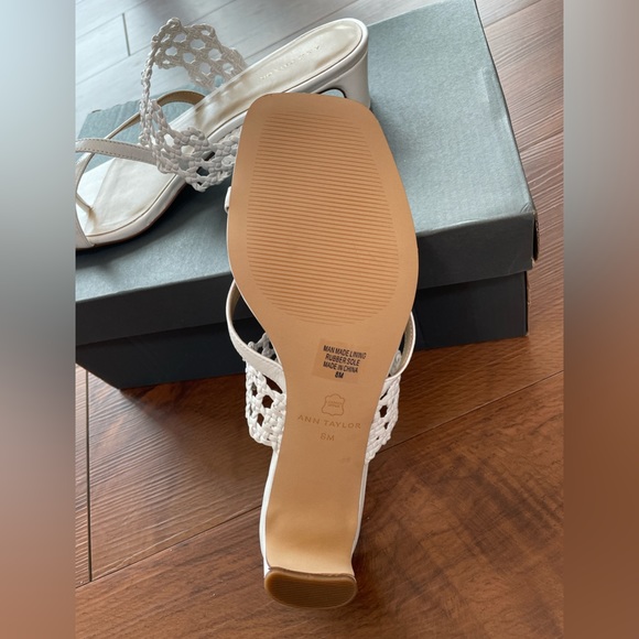 Ann Taylor sandals - Picture 3 of 4